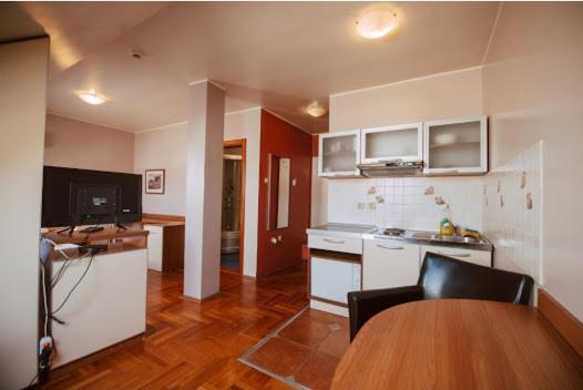 Car Royal Apartments And Rooms Novi Sad Eksteriør billede